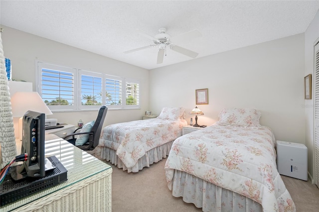 1351 Gulf Blvd Unit 209, Clearwater Beach, FL 33767 - bedroom featuring ceiling fan