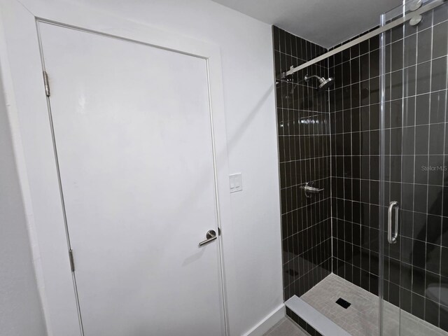 3151 6th Ave S, Saint Petersburg, FL 33712 - full bath featuring a shower stall