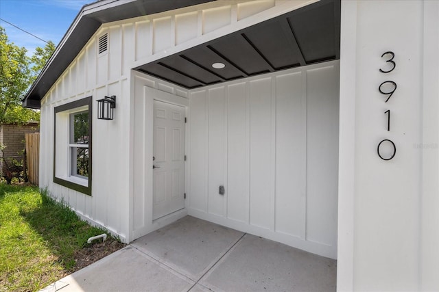 view of outdoor structure with fence