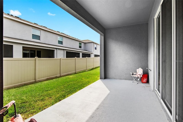 2906 Boxwood Grove Row, Wesley Chapel, FL 33543 - view of yard with a patio area