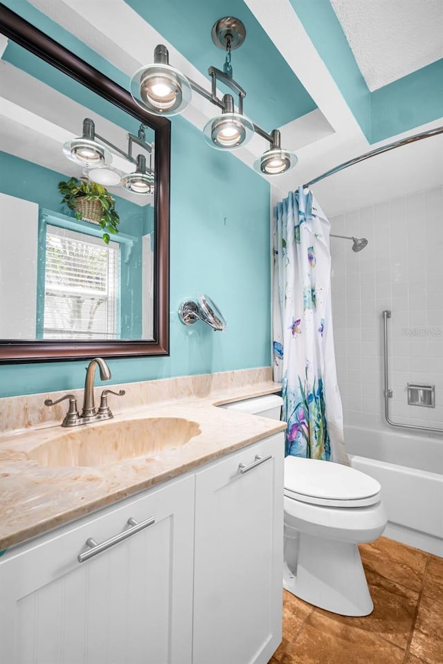 3224 Hilary Cir, Palm Harbor, FL 34684 - full bathroom featuring vanity, toilet, shower / bath combination with curtain, and tile patterned flooring