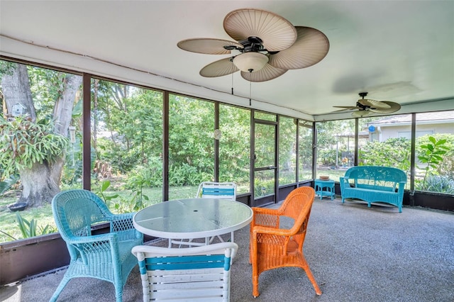 3224 Hilary Cir, Palm Harbor, FL 34684 - sunroom with ceiling fan and outdoor dining area