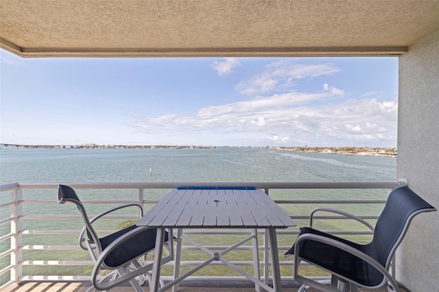 6105 Bahia Del Mar Cir Unit 683, Saint Petersburg, FL 33715 - balcony with a water view