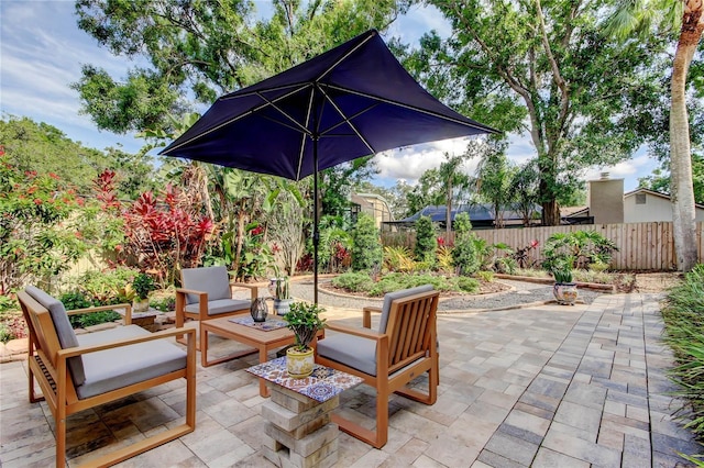 3406 Hollyhock Way, Tampa, FL 33618 - view of patio / terrace featuring fence and an outdoor hangout area
