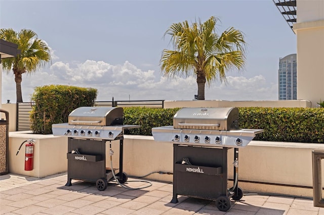 1208 E Kennedy Blvd Unit 831, Tampa, FL 33602 - view of patio featuring grilling area