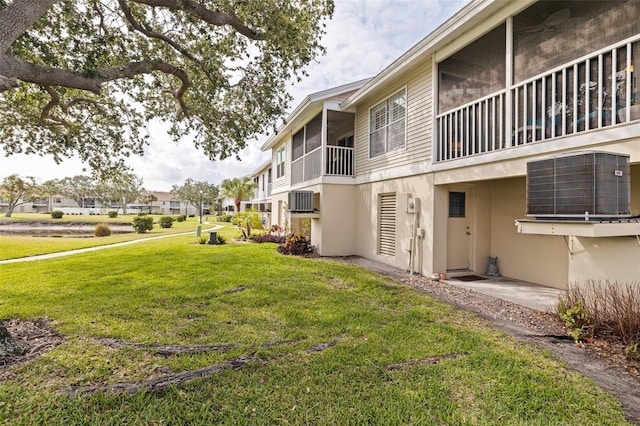view of community featuring a yard