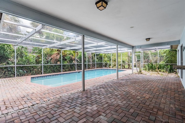 3230 Player Dr, New Port Richey, FL 34655 - outdoor pool featuring a lanai and a patio area