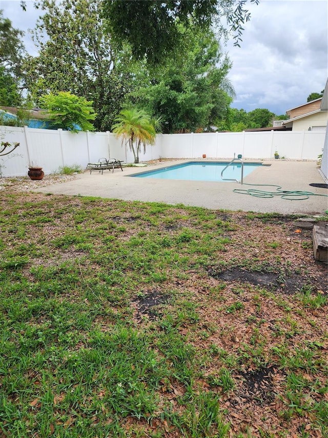 6906 Shady Pl, Tampa, FL 33634 - view of pool featuring a fenced backyard and a patio area