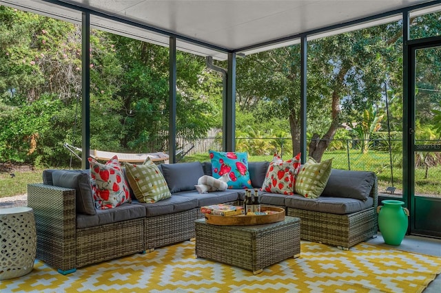 616 11th St NW, Largo, FL 33770 - sunroom featuring an outdoor hangout area