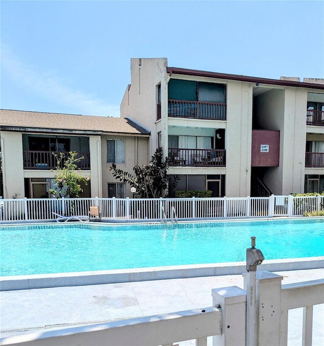 3840 N Lake Dr Unit 125, Tampa, FL 33614 - view of community pool