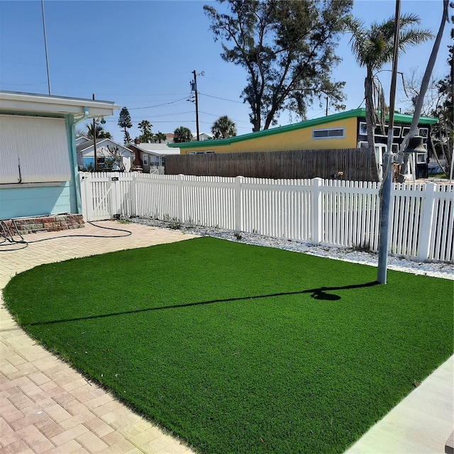 319 Boca Ciega Dr, Madeira Beach, FL 33708 - view of yard