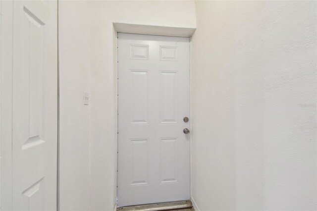 5010 8th Ave N, Saint Petersburg, FL 33710 - view of doorway to property
