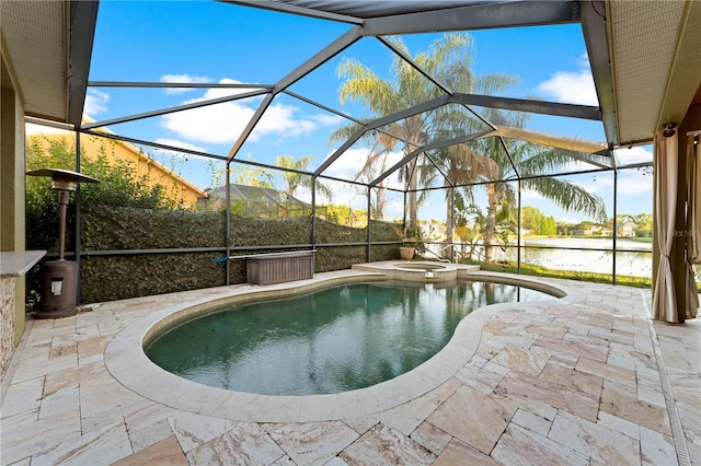 15104 Azra Dr, Odessa, FL 33556 - view of swimming pool with a patio area, a water view, a pool with connected hot tub, and a lanai