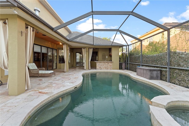 15104 Azra Dr, Odessa, FL 33556 - swimming pool with a patio, a lanai, and an in-ground hot tub