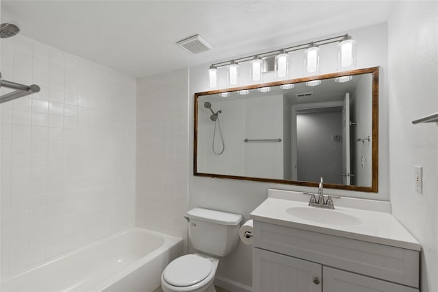2500 Winding Creek Blvd Unit A104, Clearwater, FL 33761 - full bath with toilet, vanity, and bathtub / shower combination