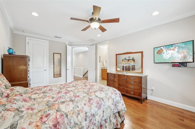 bedroom with light wood finished floors, baseboards, recessed lighting, crown molding, and ceiling fan