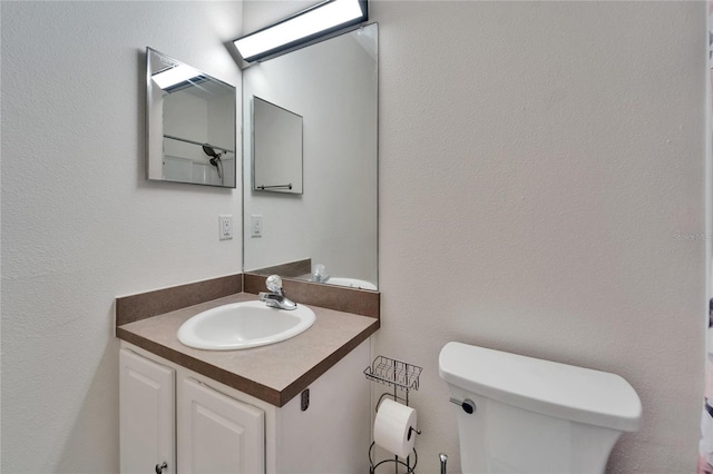 15855 Fishhawk View Dr, Lithia, FL 33547 - bathroom featuring toilet and vanity