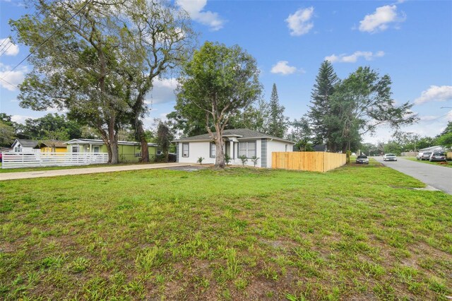 1801 E Navajo Ave, Tampa, FL 33612 - view of front facade