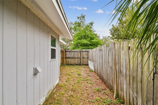 361 Colonial Ct, Dunedin, FL 34698 - view of fenced backyard