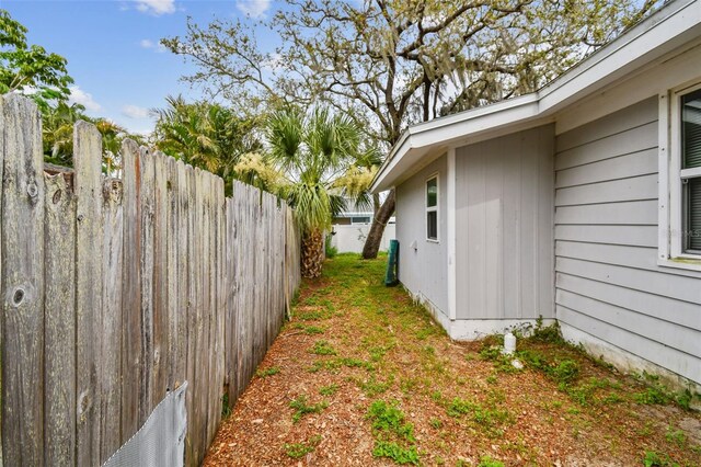 361 Colonial Ct, Dunedin, FL 34698 - view of yard