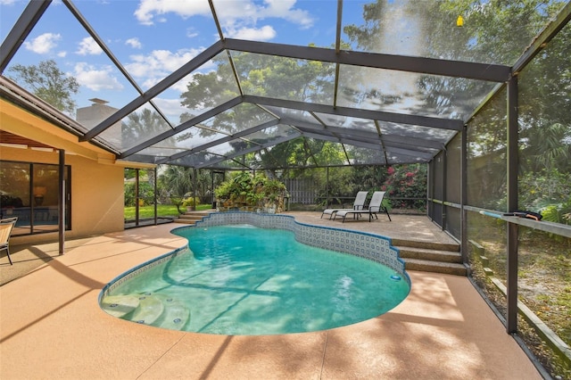 854 Village Way, Palm Harbor, FL 34683 - outdoor pool with a patio and glass enclosure