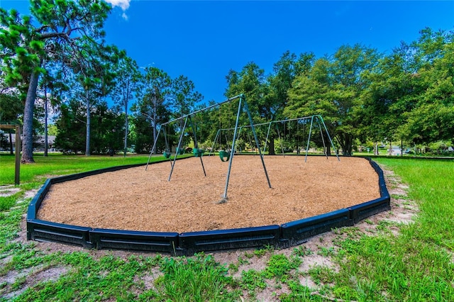 854 Village Way, Palm Harbor, FL 34683 - view of property's community featuring a lawn