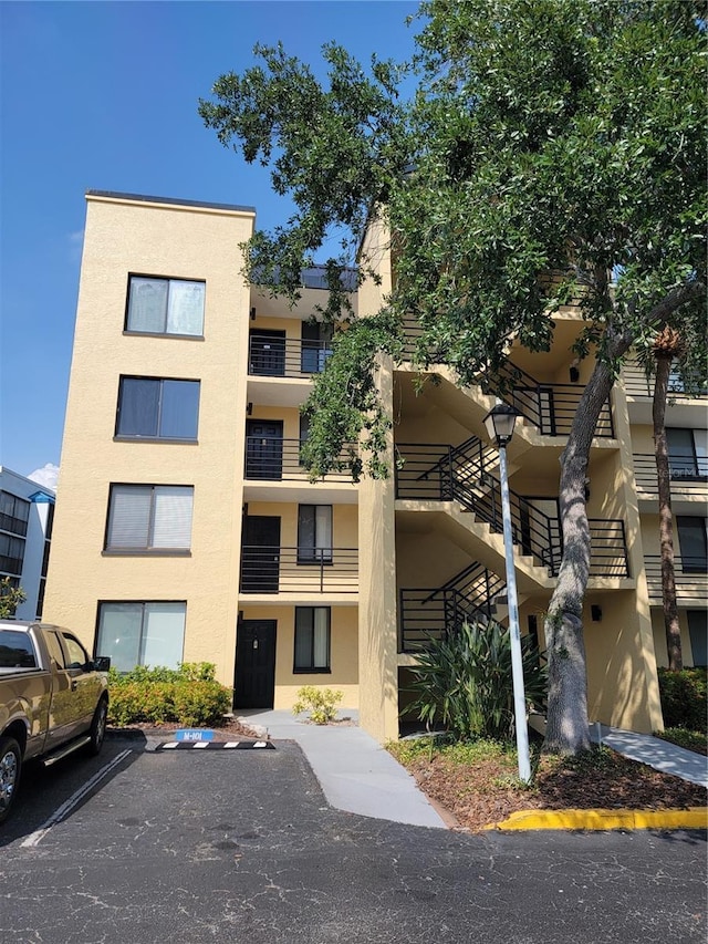 2424 W Tampa Bay Blvd Unit M-201, Tampa, FL 33607 - photo 2