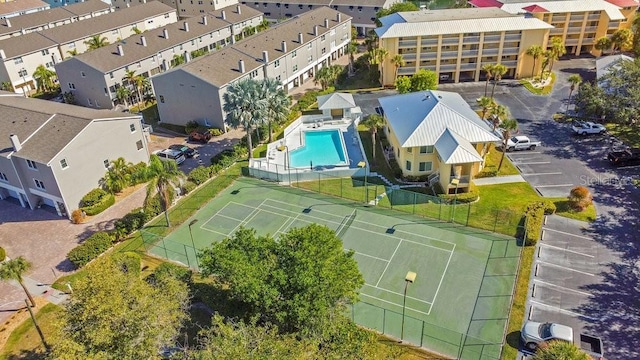 bird's eye view of a pool area
