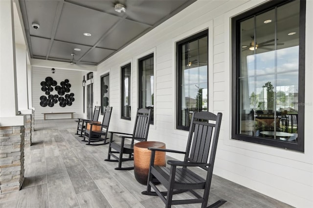 6398 Bar S Bar Trl, Zephyrhills, FL 33541 - view of patio / terrace with a porch