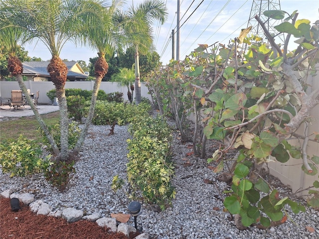 3357 Hunt Club Dr, Clearwater, FL 33761 - fenced backyard with a patio
