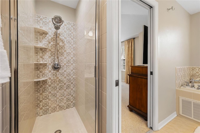 20039 Heritage Point Dr, Tampa, FL 33647 - bathroom with a shower stall