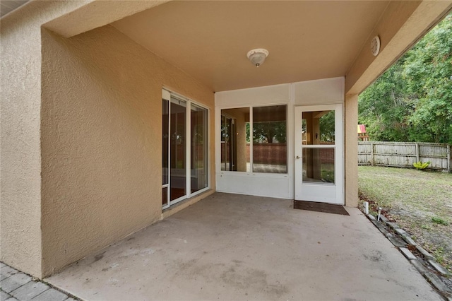 6801 Bishops Pointe Way, Riverview, FL 33578 - view of patio / terrace