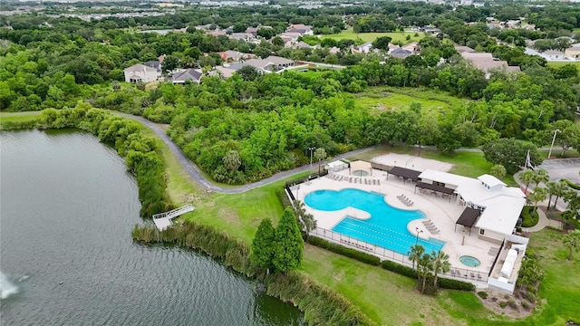 6801 Bishops Pointe Way, Riverview, FL 33578 - aerial view of a pool and a large body of water