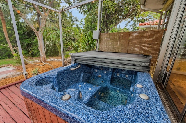 2485 Indigo Dr, Clearwater, FL 33763 - sunroom / solarium with a jacuzzi