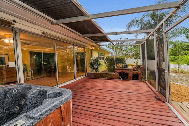 2485 Indigo Dr, Clearwater, FL 33763 - sunroom / solarium with a hot tub