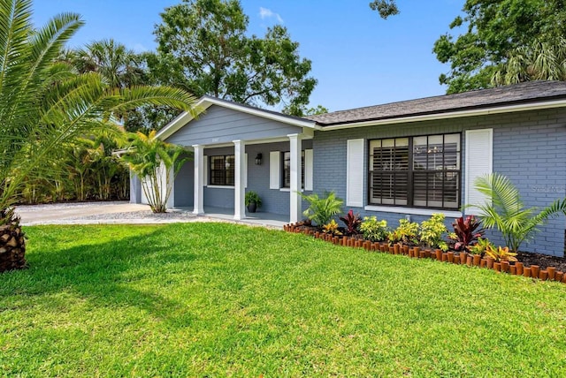 8307 Boxwood Dr, Tampa, FL 33615 - photo 3