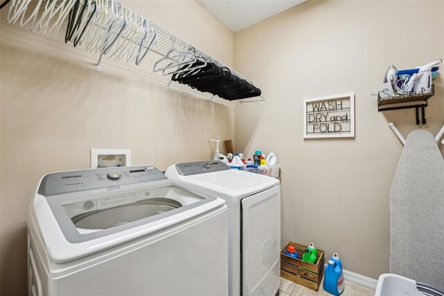 9917 Prevatt St, Gibsonton, FL 33534 - washroom with washer and dryer