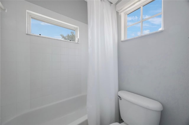 17809 Sandpine Trace Way, Tampa, FL 33647 - full bath featuring toilet and shower / bath combo with shower curtain