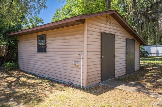 view of outbuilding