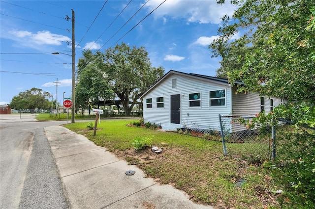 528 S Seminole Ave, Fort Meade, FL 33841 - view of bungalow-style home