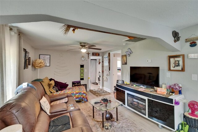 528 S Seminole Ave, Fort Meade, FL 33841 - living area featuring wood finished floors and ceiling fan