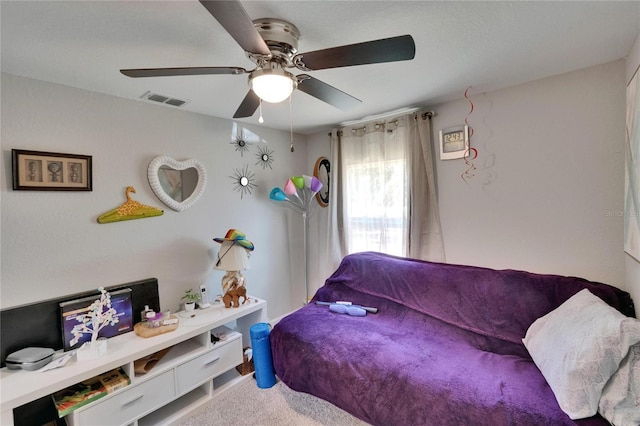 528 S Seminole Ave, Fort Meade, FL 33841 - bedroom featuring a ceiling fan and carpet