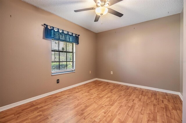 6436 Huntington Dr, Zephyrhills, FL 33542 - photo 34