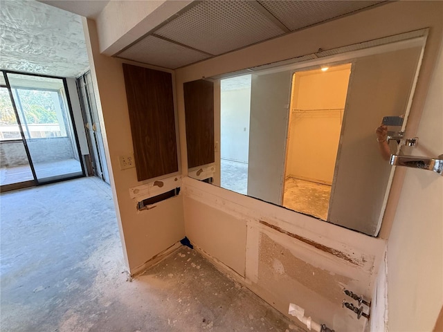 2621 Cove Cay Dr Unit 206, Clearwater, FL 33760 - view of unfurnished room