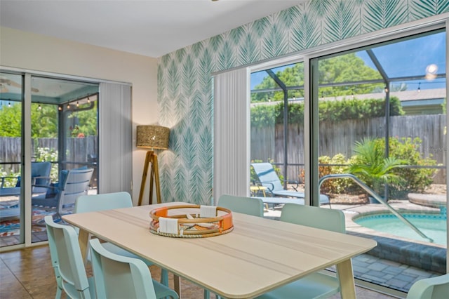 3749 Mckay Creek Dr, Largo, FL 33770 - dining area featuring wallpapered walls