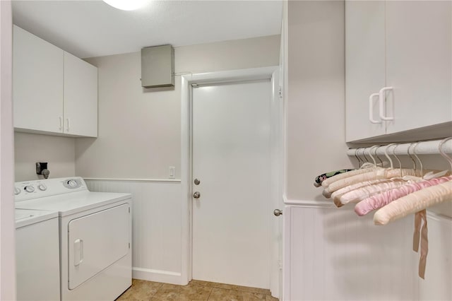 3749 Mckay Creek Dr, Largo, FL 33770 - laundry room featuring cabinet space, independent washer and dryer, and a wainscoted wall