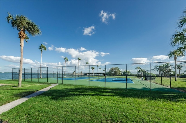 8 Glencoe Pl Unit 305, Dunedin, FL 34698 - view of tennis court