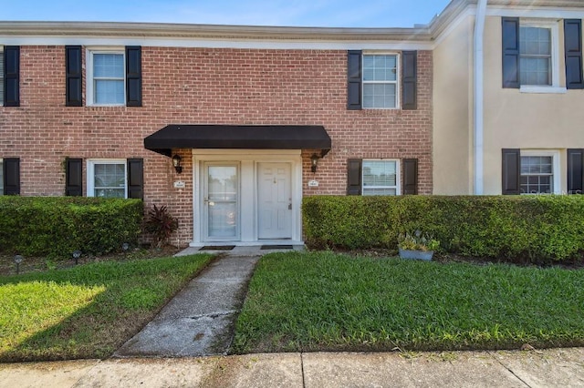 2557 Cedar Cypress Ct, Tampa, FL 33618 - photo 2