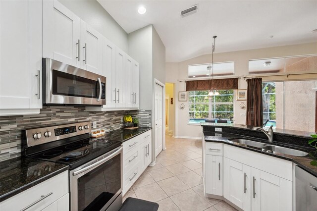 19156 Dove Creek Dr, Tampa, FL 33647 - photo 34