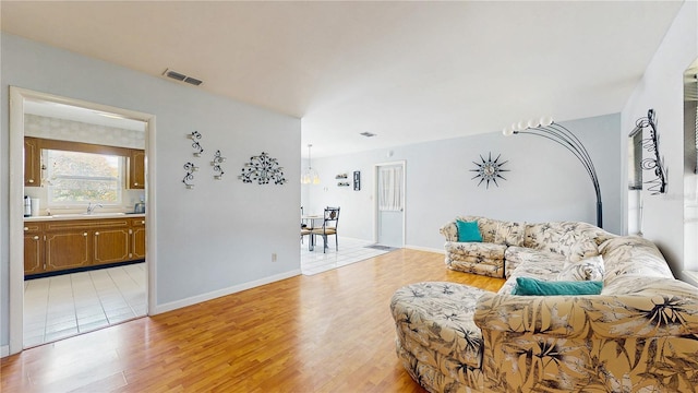 6009 Wilshire Dr, Tampa, FL 33615 - photo 5